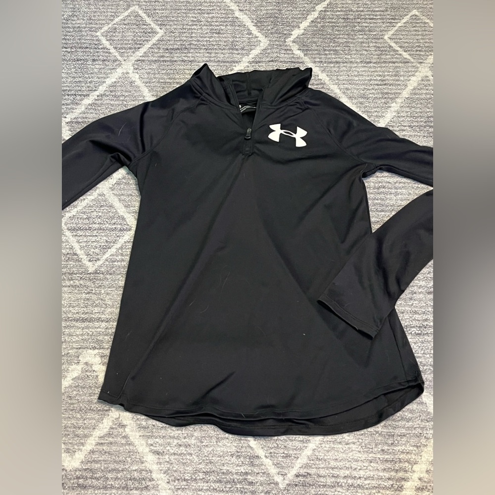 YLG Under Armour Long Sleeve shirt